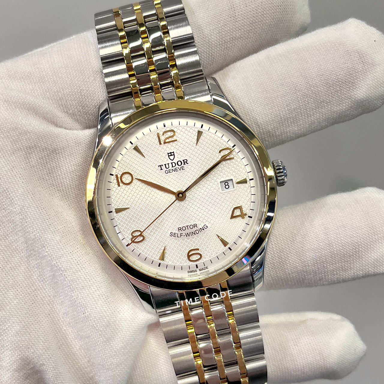 TUDOR 1926 41MM ROSE GOLD BEZEL -91651