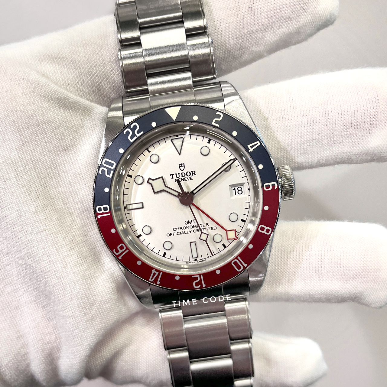 TUDOR BLACK BAY GMT 41MM WHITE DIAL -M79830RB